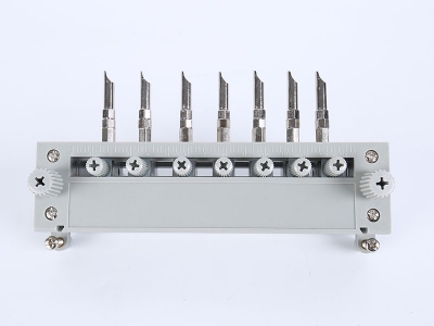 HH301三相國網(wǎng)PC背出線(xiàn)表座（165MM-孔距，七滑塊，M8-螺桿）