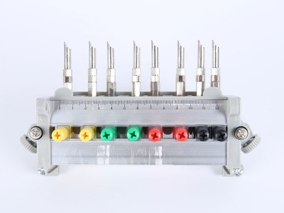 HH2018A三相鋁合金背出線(xiàn)表座（8滑塊,165、180、200MM孔距，M8螺桿）